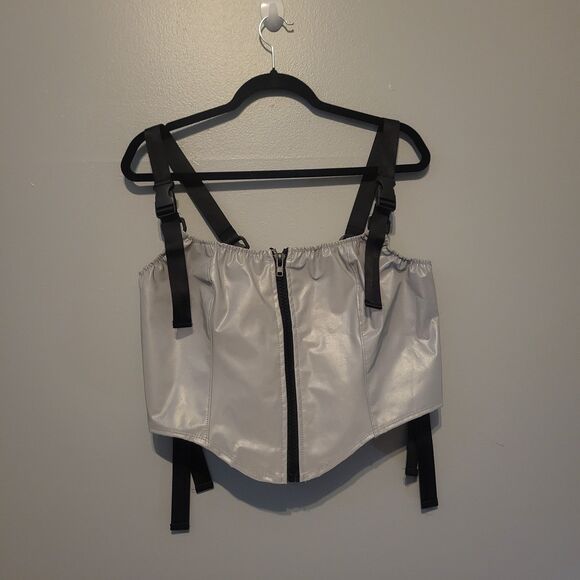 NWTs Club Exx Silver Metallic Harness Zip Up Tank Top Women's 1X Dolls Kill - Picture 1 of 10